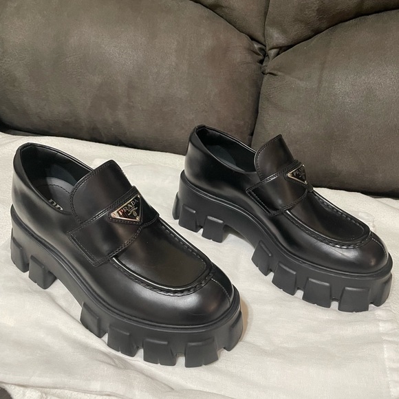 Prada monolith loafer - Picture 7 of 11